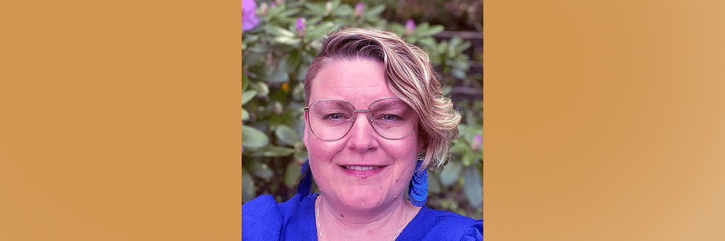 Malin Andersson, en hängiven holistisk hälsoterapeut, som erbjuder återhämtning genom mindfulness, healing och empati